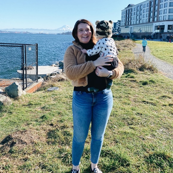 Meet Me! 🌻 - Picture 6 of 6